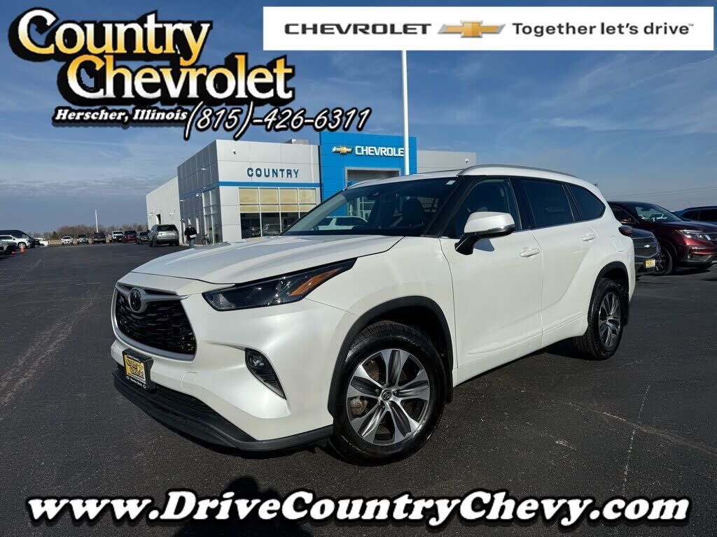 2022 TOYOTA Highlander