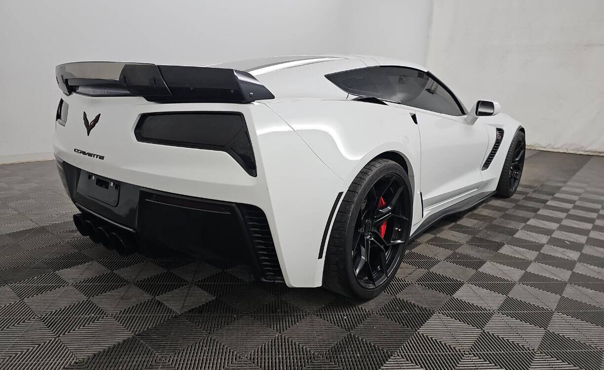 2017 CHEVROLET Corvette
