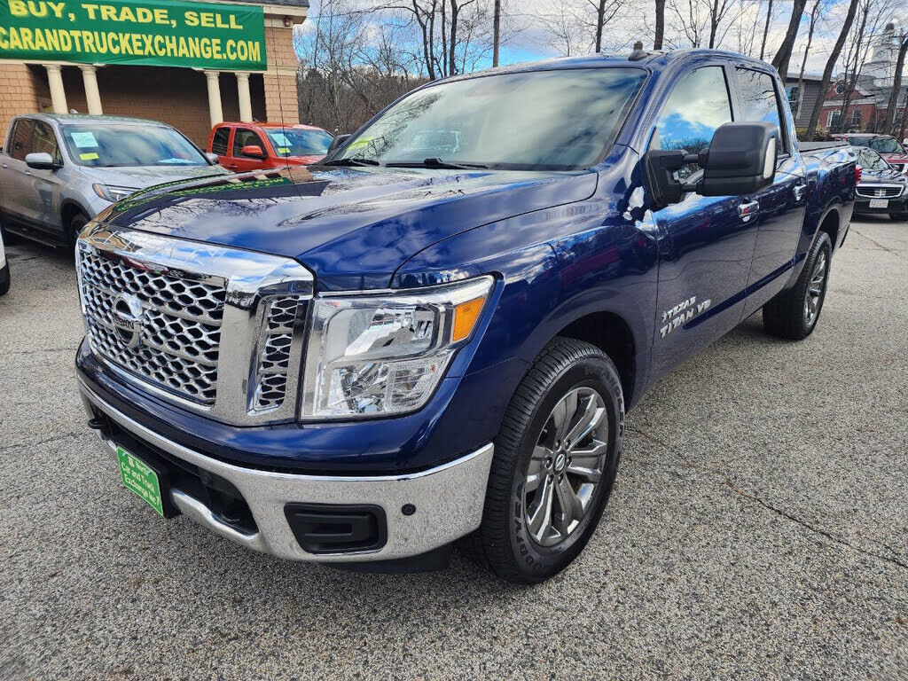 2019 NISSAN Titan