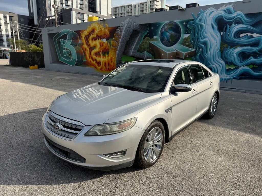 Ford Taurus