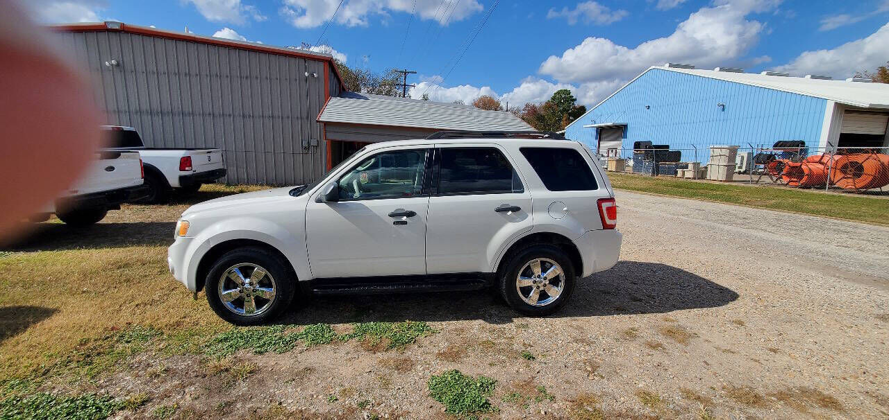 2009 FORD Escape