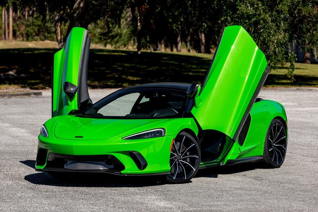 2025 MCLAREN GTS