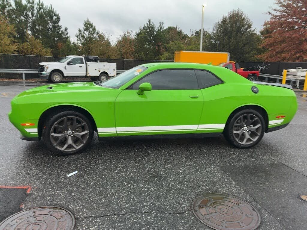 2017 DODGE Challenger