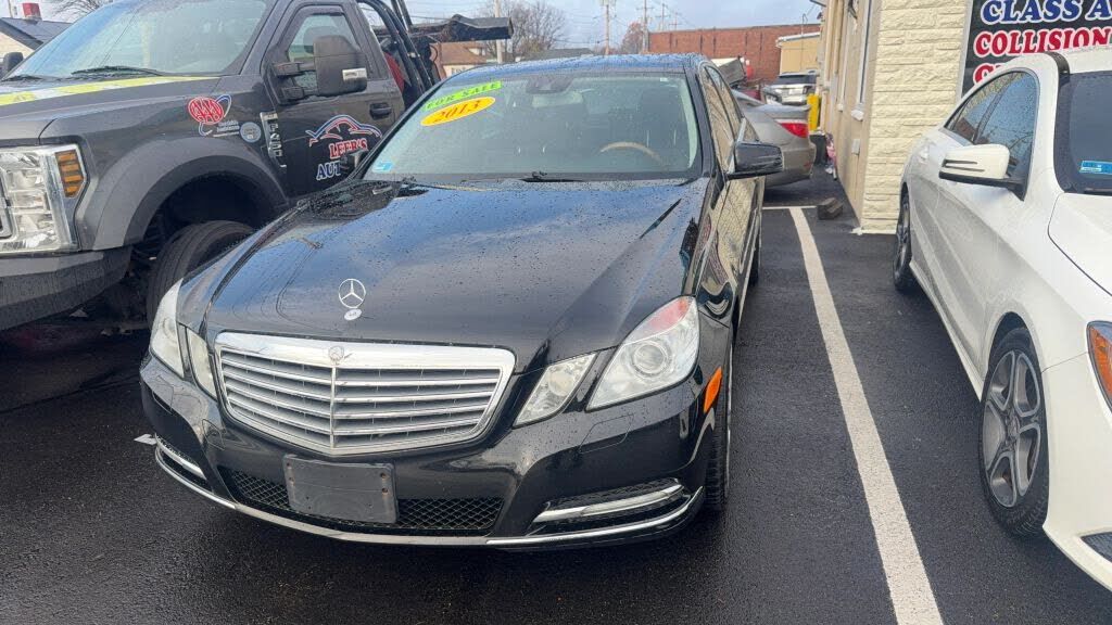 2013 MERCEDES-BENZ E-Class