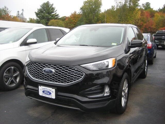2023 FORD Edge