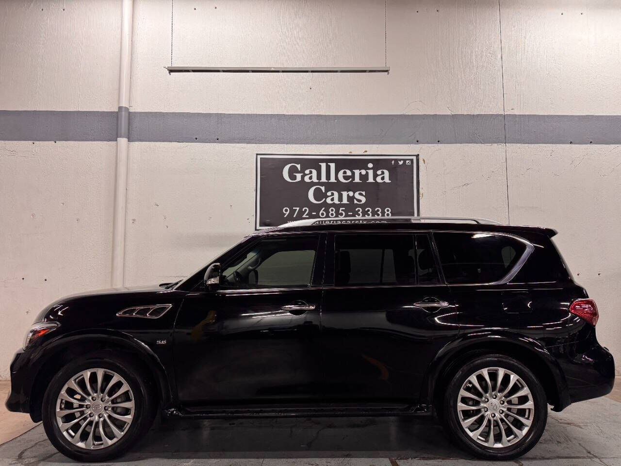 2017 INFINITI QX80