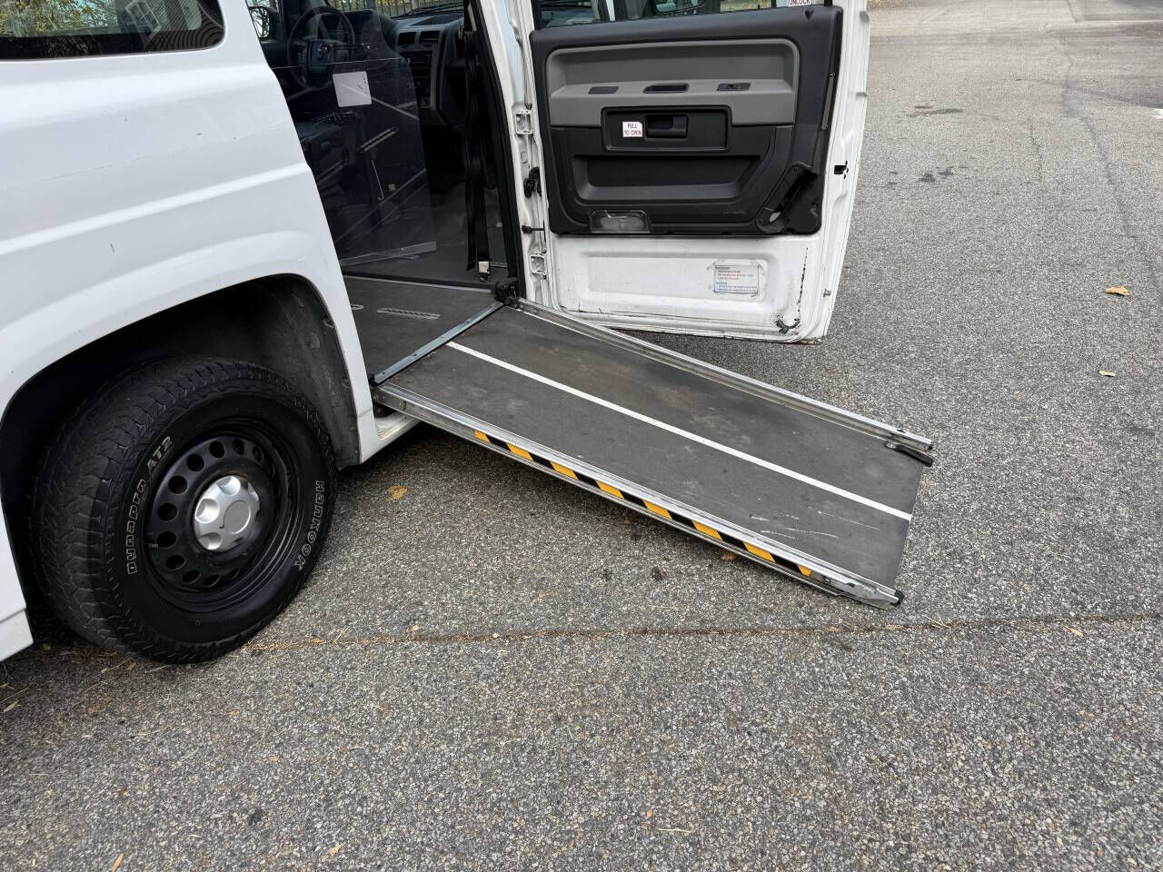 2014 AM GENERAL MV-1