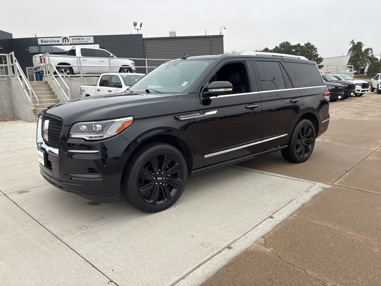 2023 LINCOLN Navigator