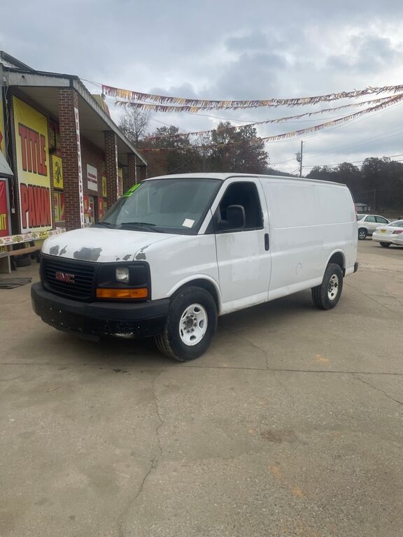 GMC Savana
