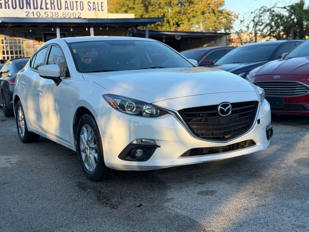 2016 MAZDA Mazda3