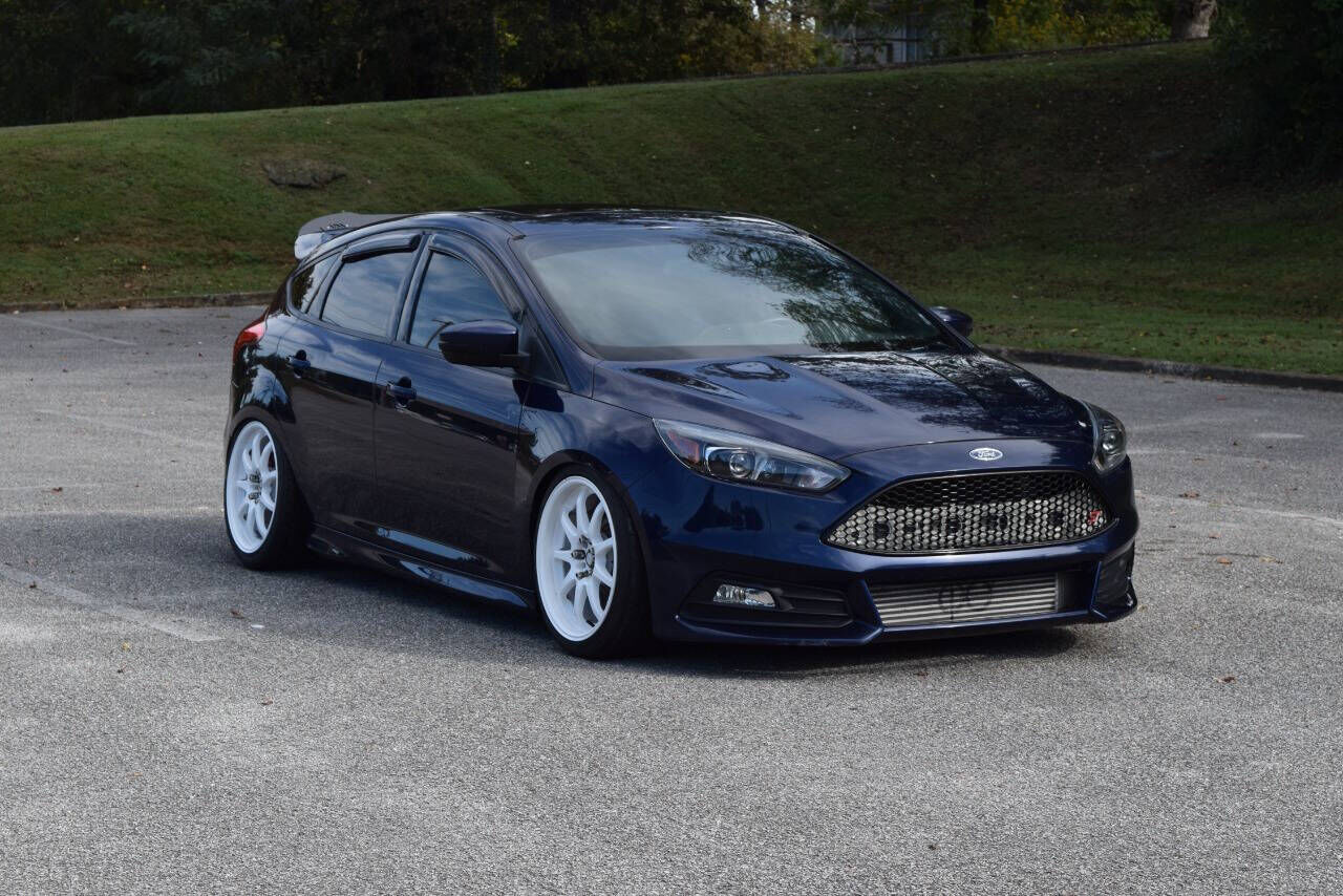 2016 FORD Focus