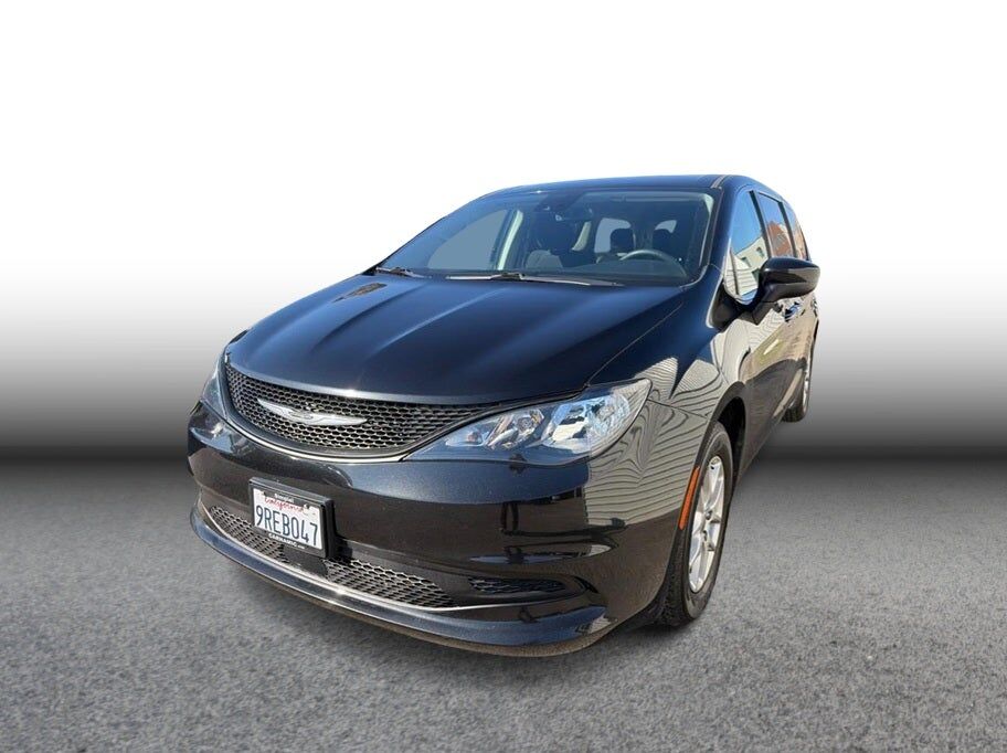 2023 CHRYSLER Voyager