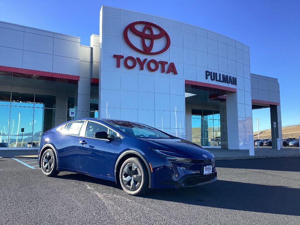 2026 TOYOTA PRIUS