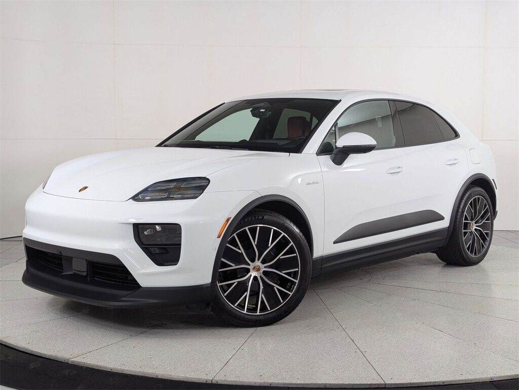 2025 PORSCHE Macan