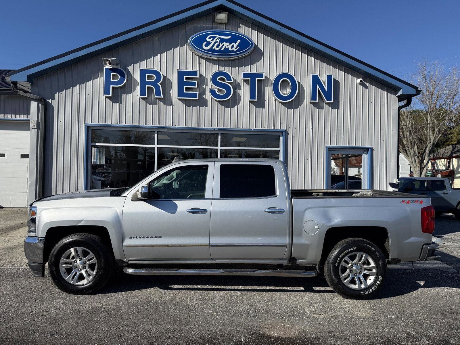 2017 CHEVROLET Silverado