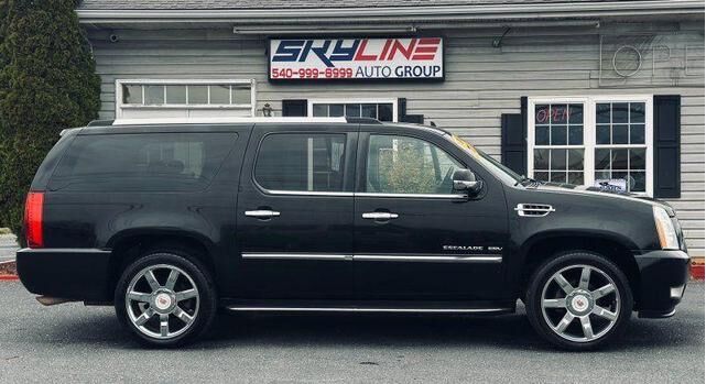 2013 CADILLAC Escalade