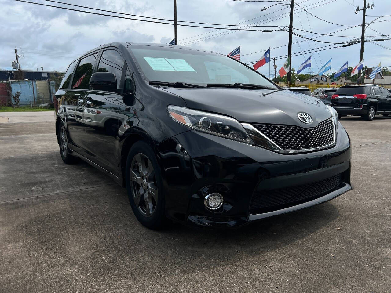 2017 TOYOTA Sienna