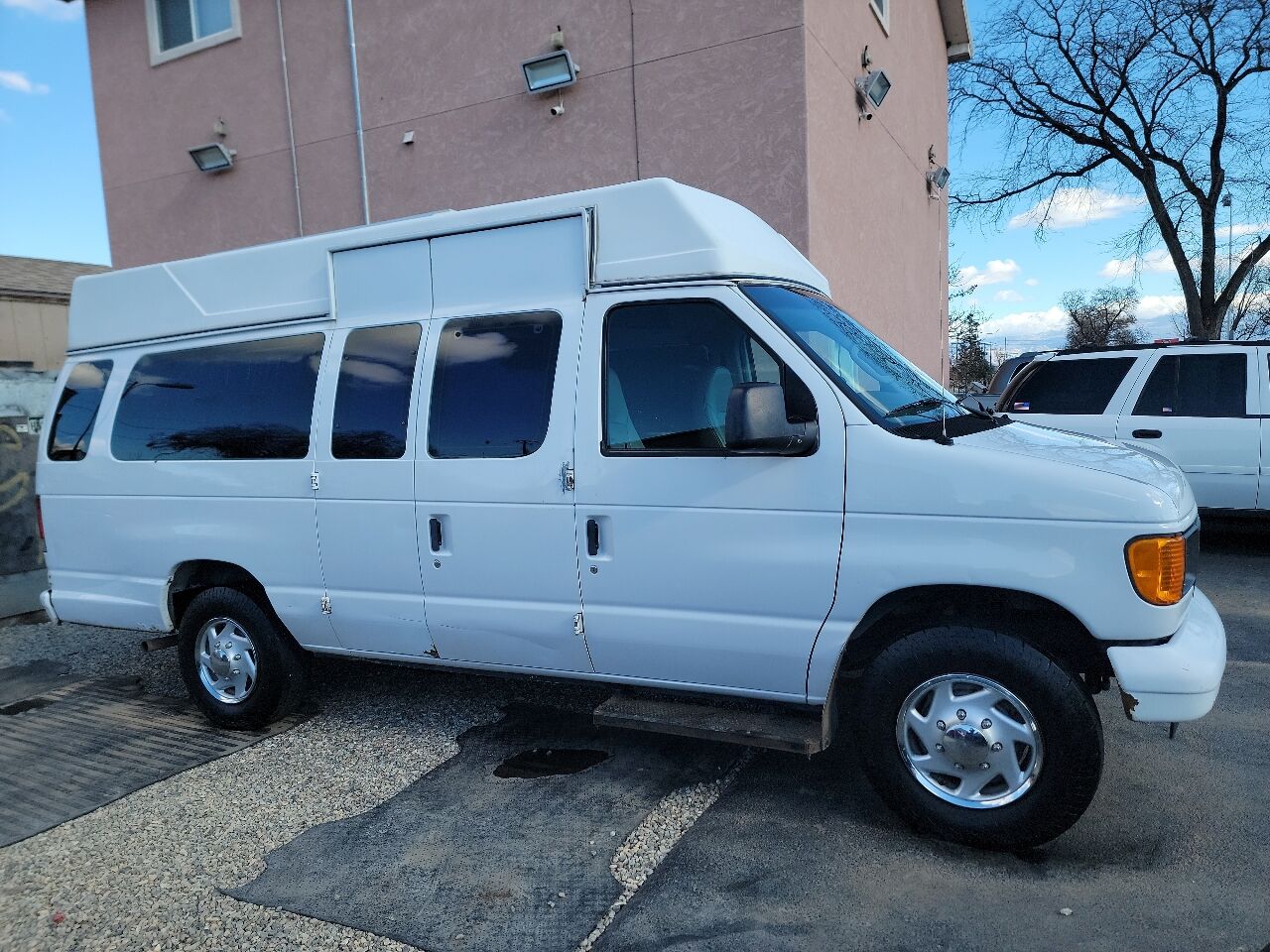 Ford E-250