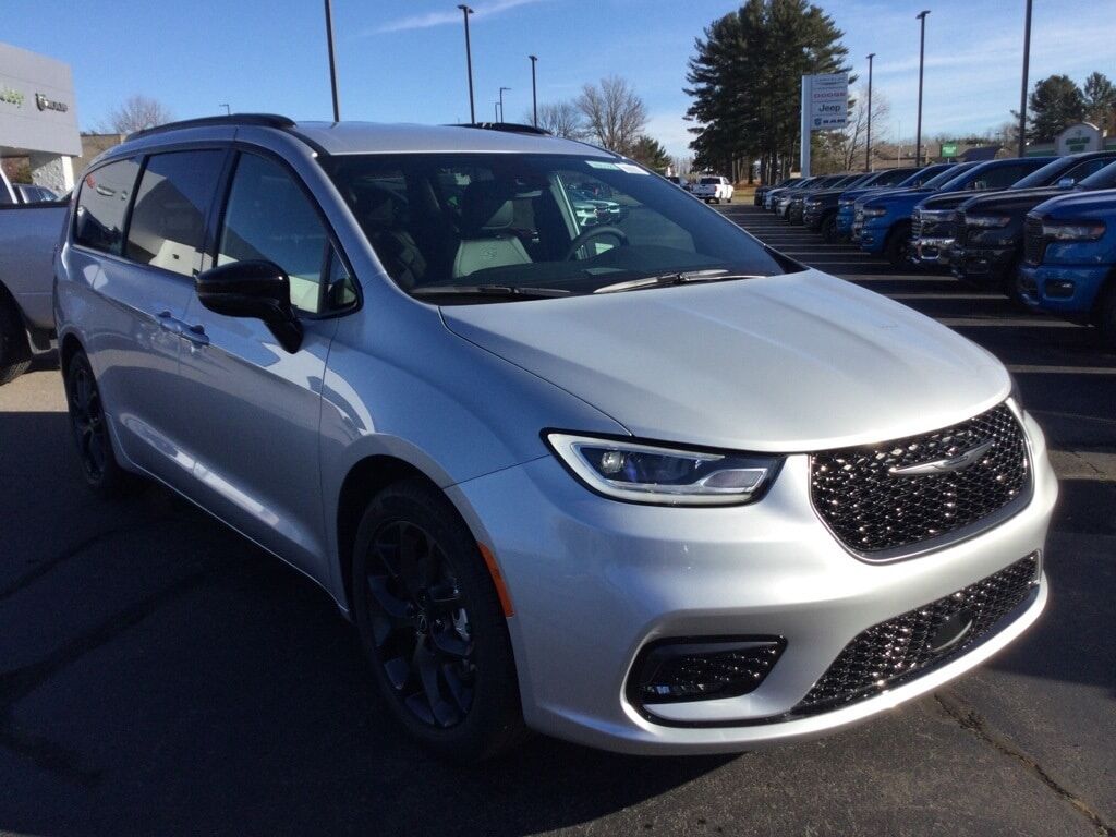 2026 CHRYSLER Pacifica