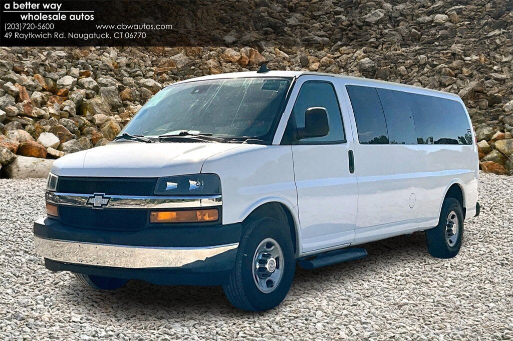 2020 CHEVROLET Express