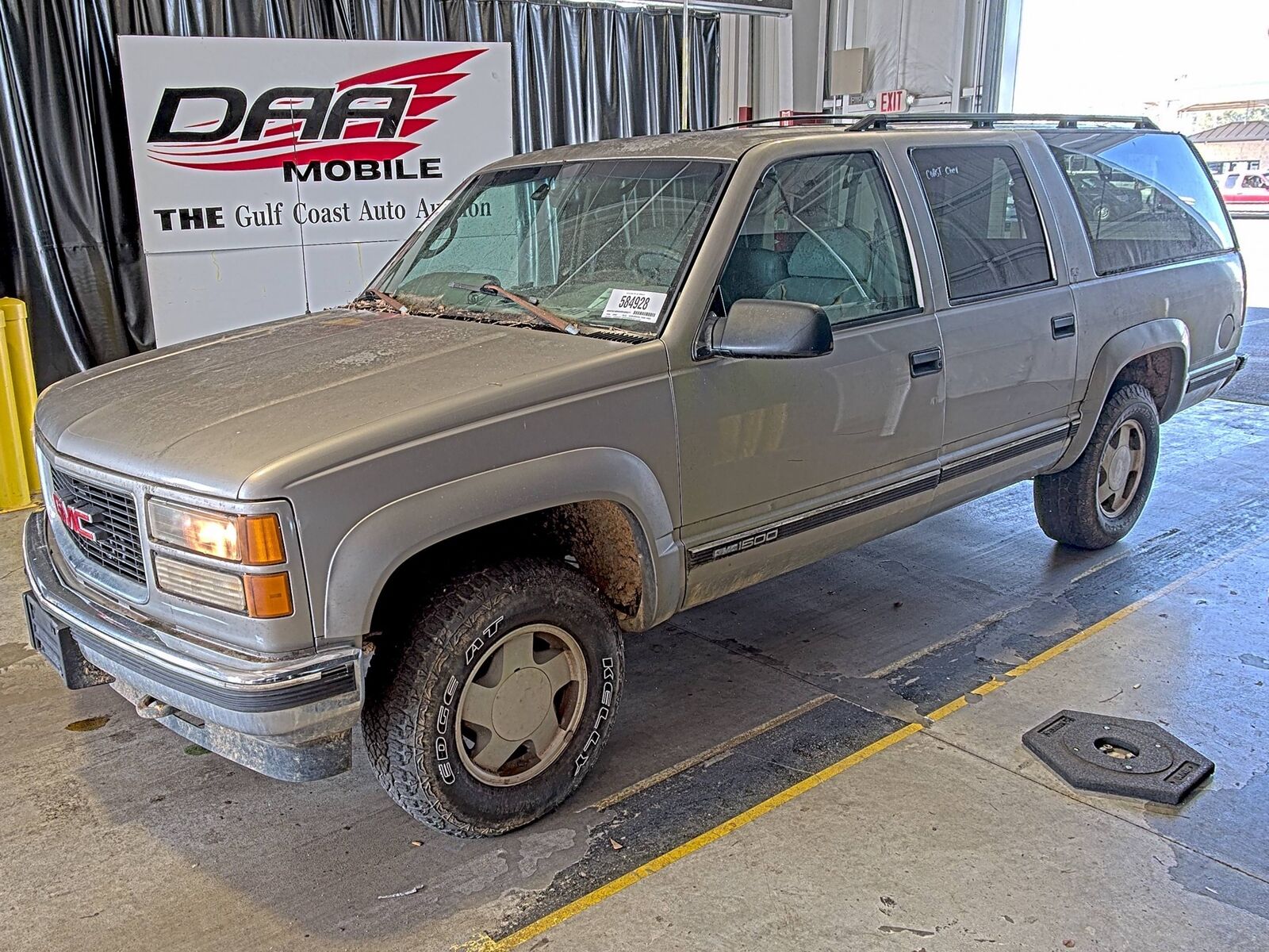 GMC Suburban