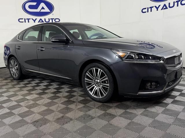 2018 KIA Cadenza