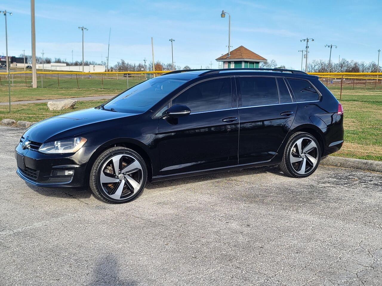 2015 VOLKSWAGEN Golf SportWagen