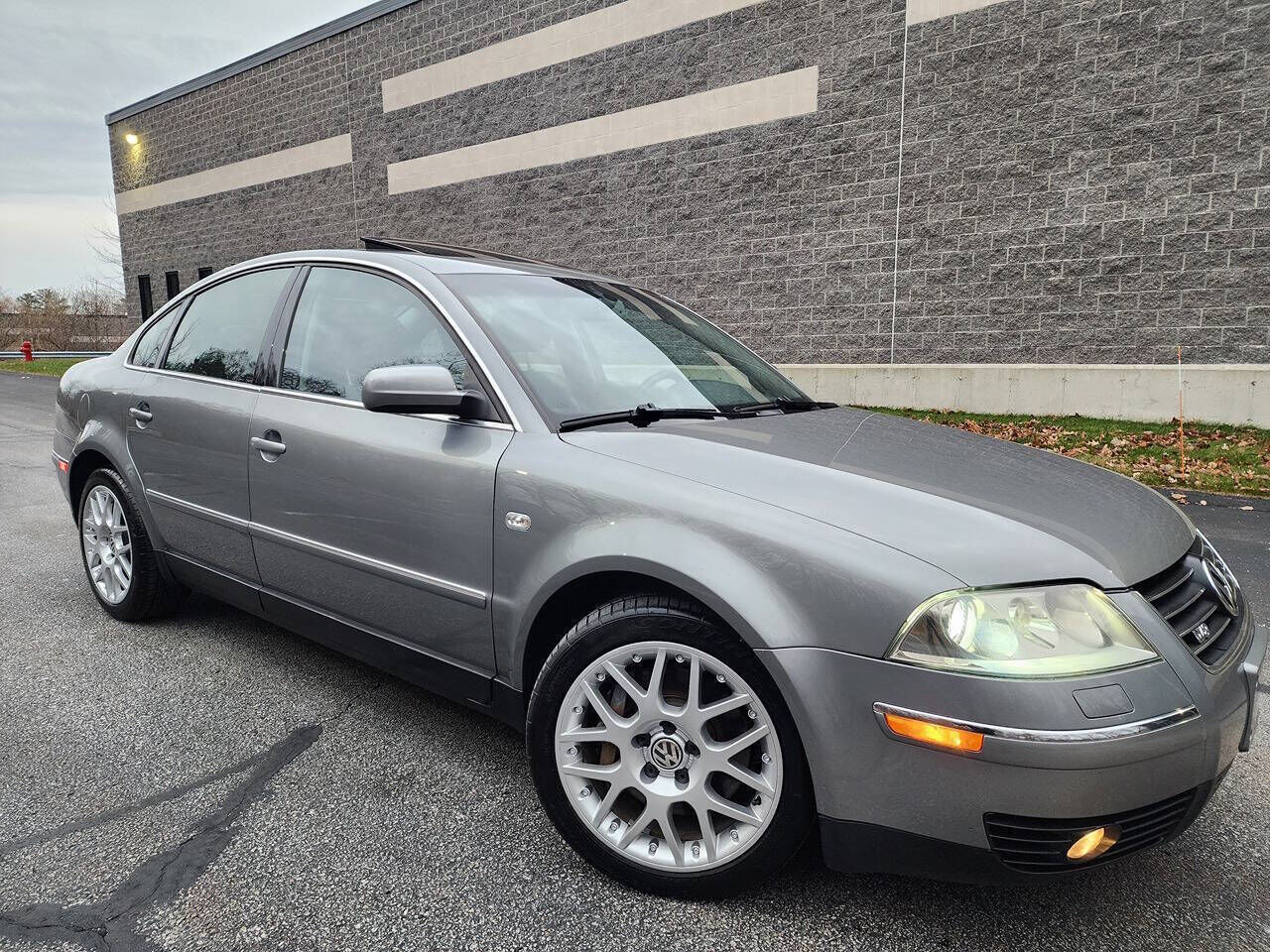 2003 VOLKSWAGEN Passat