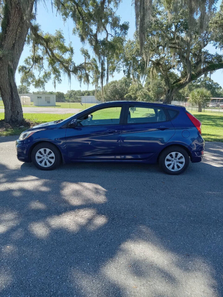 2017 HYUNDAI Accent