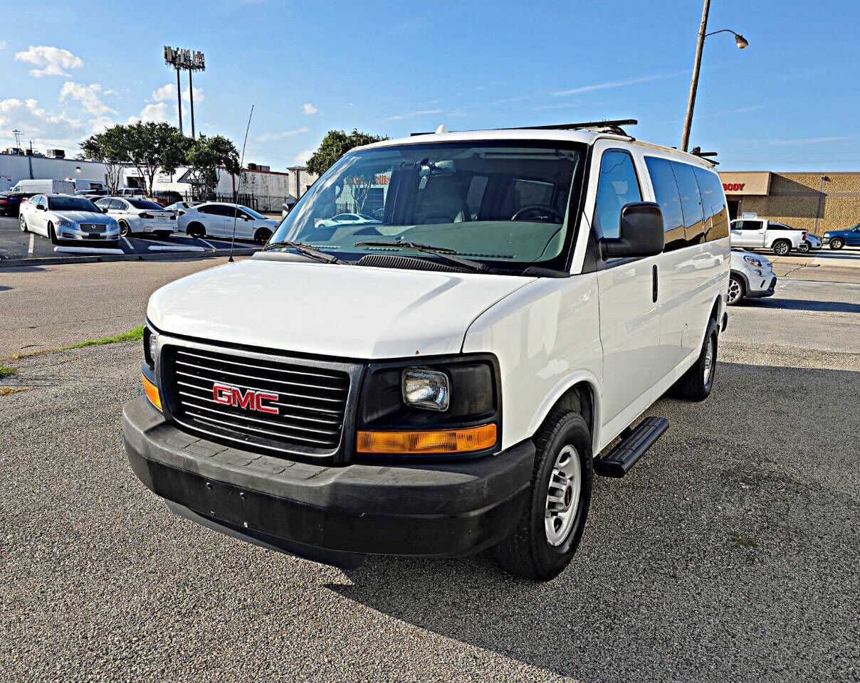 2015 GMC Savana