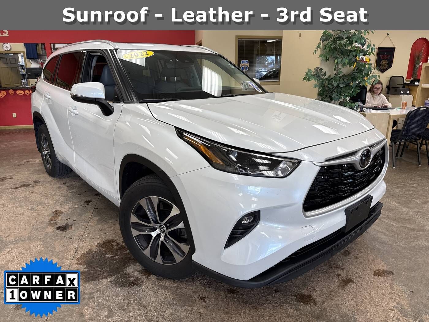 2022 TOYOTA Highlander