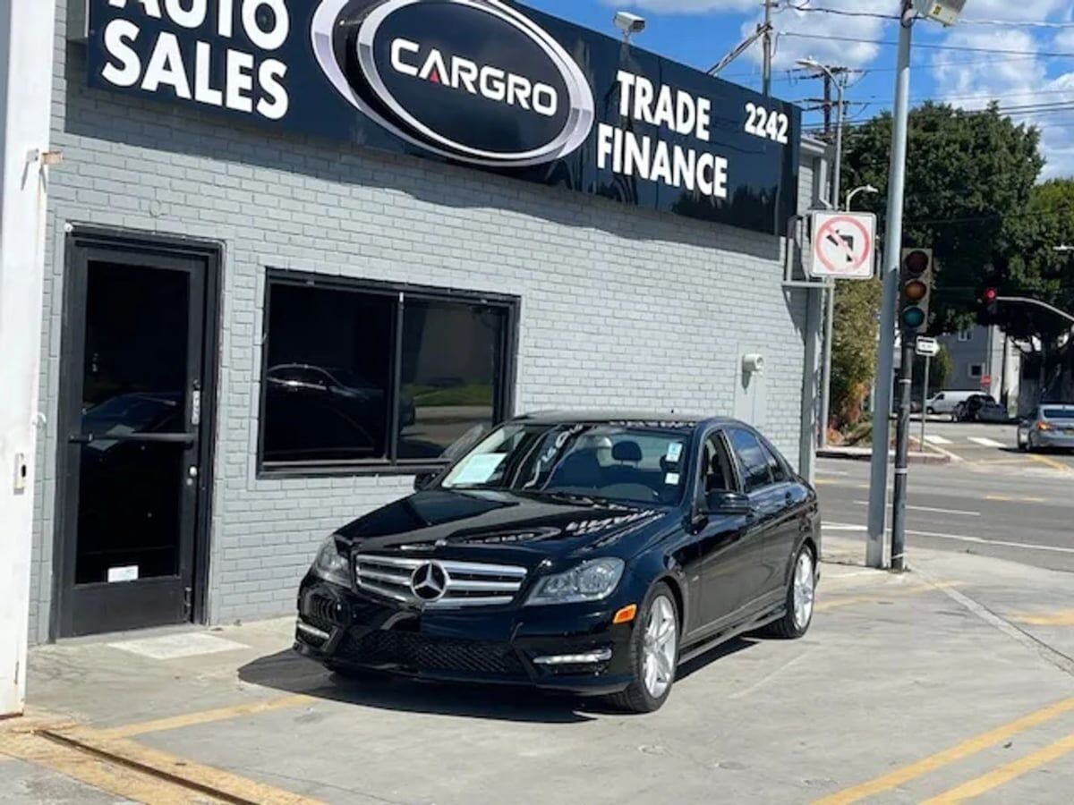 2012 MERCEDES-BENZ C-Class