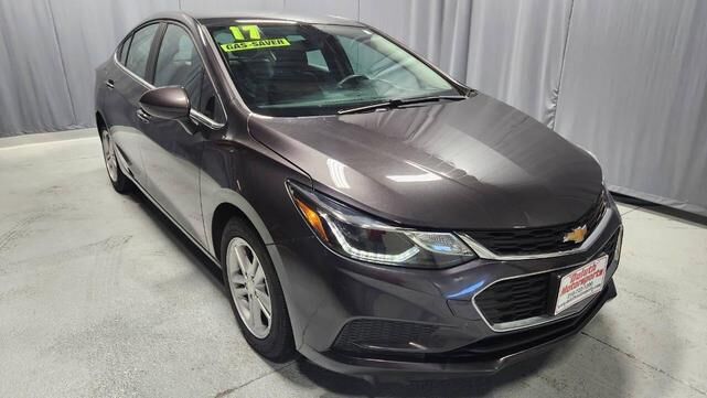 2017 CHEVROLET Cruze