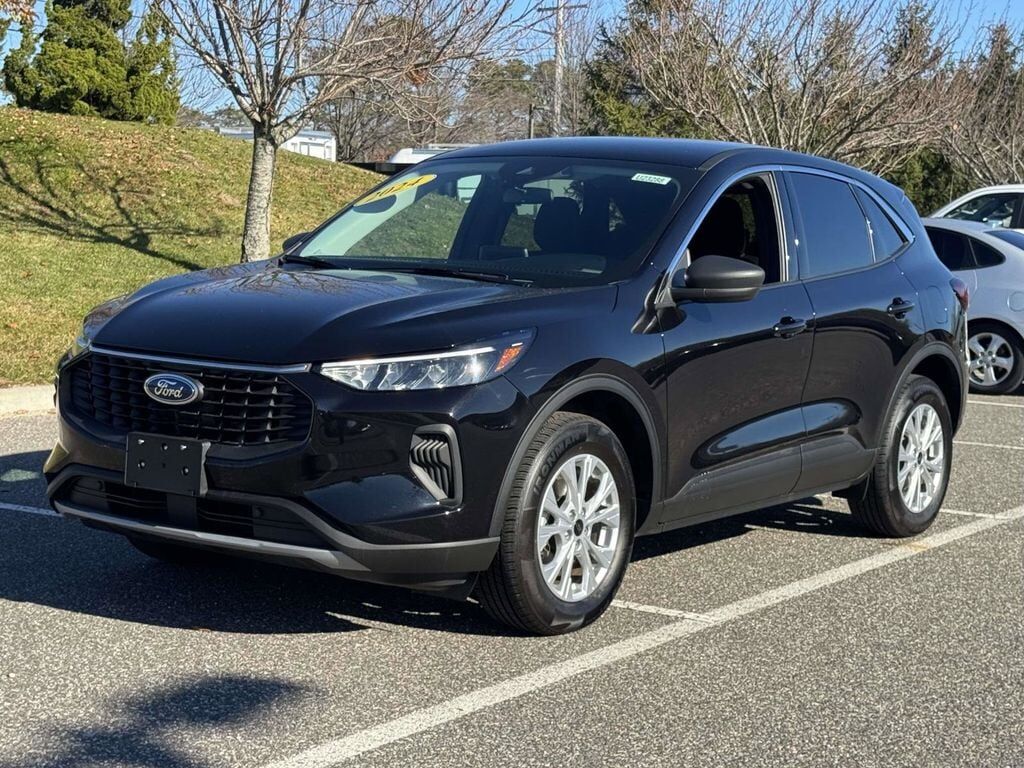 2024 FORD Escape