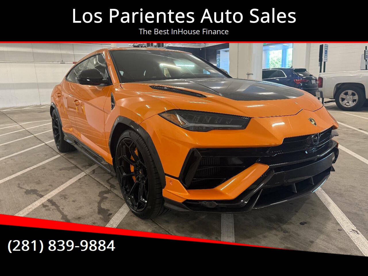 2024 LAMBORGHINI URUS
