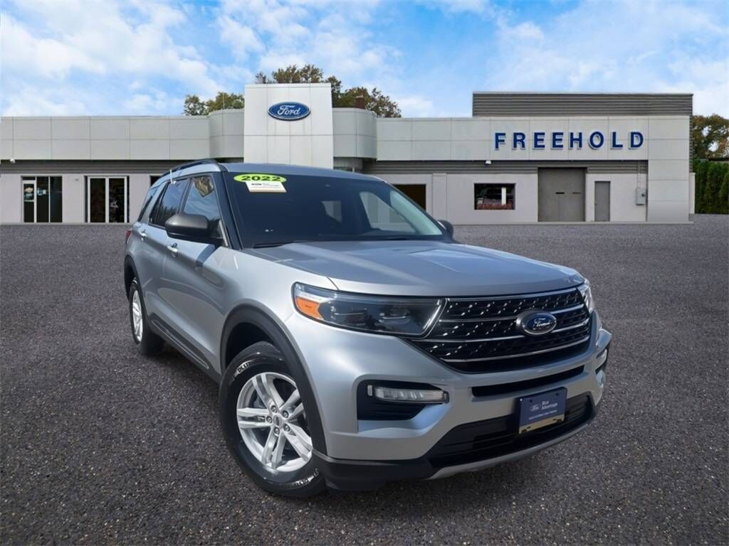 2022 FORD Explorer