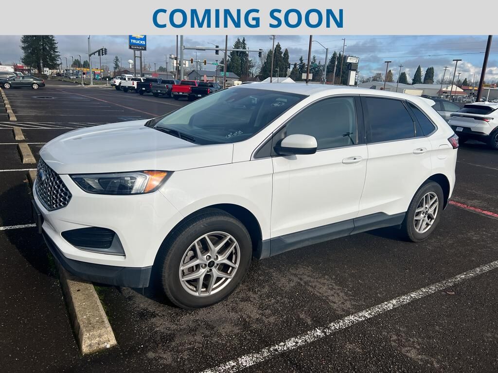 2023 FORD Edge