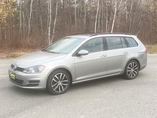 2016 VOLKSWAGEN Golf SportWagen