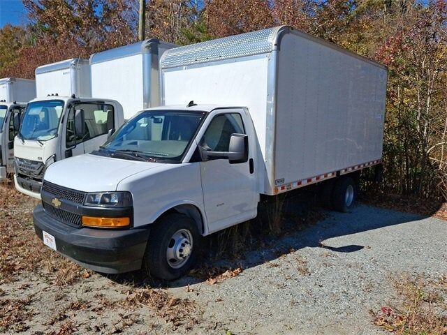 2023 CHEVROLET Express