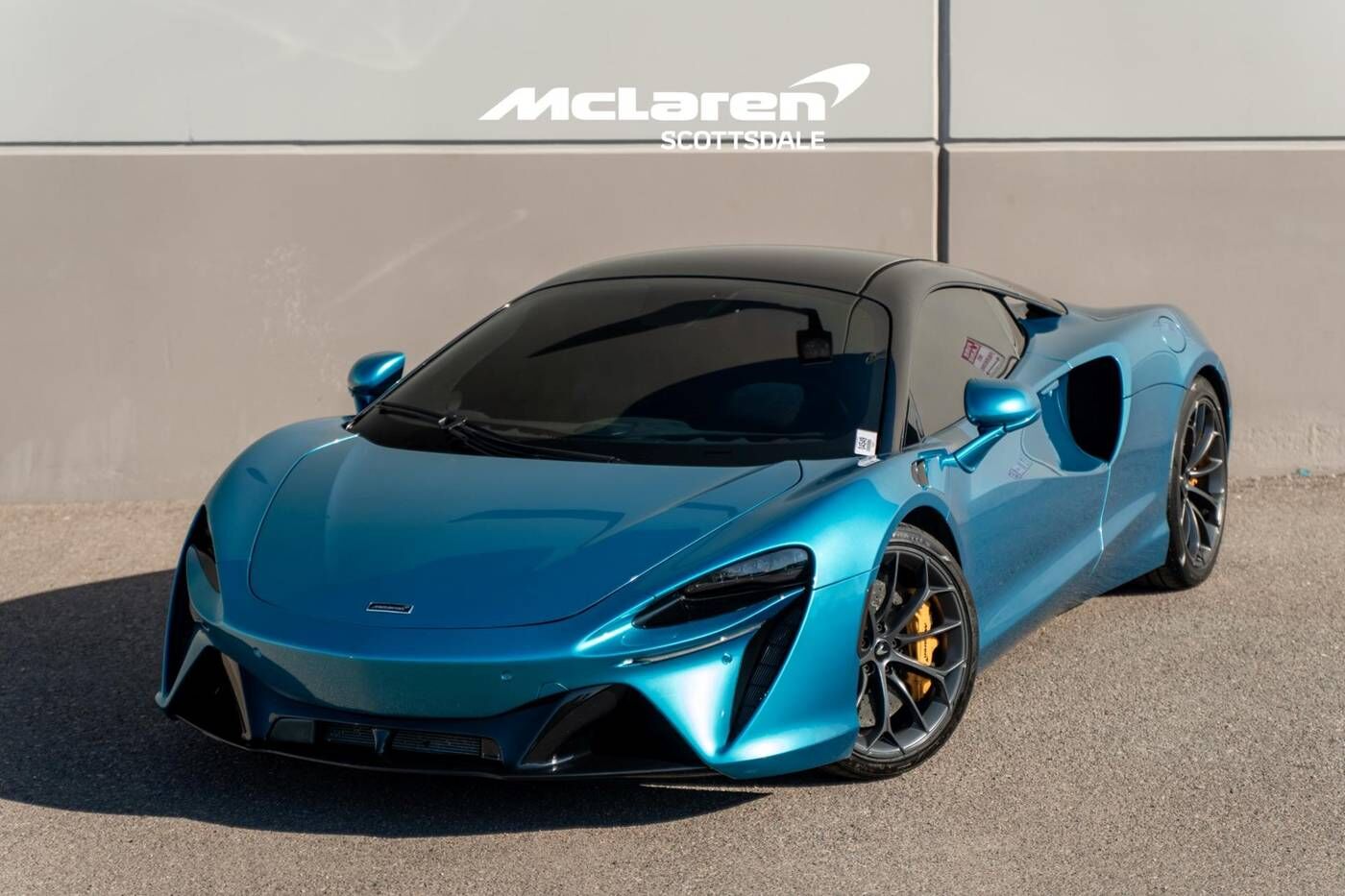 2023 MCLAREN ARTURA