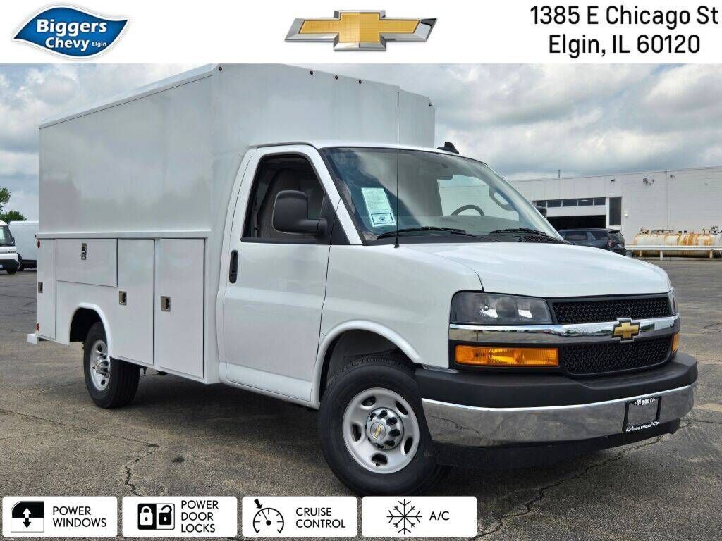 2025 CHEVROLET Express