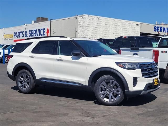 2025 FORD Explorer