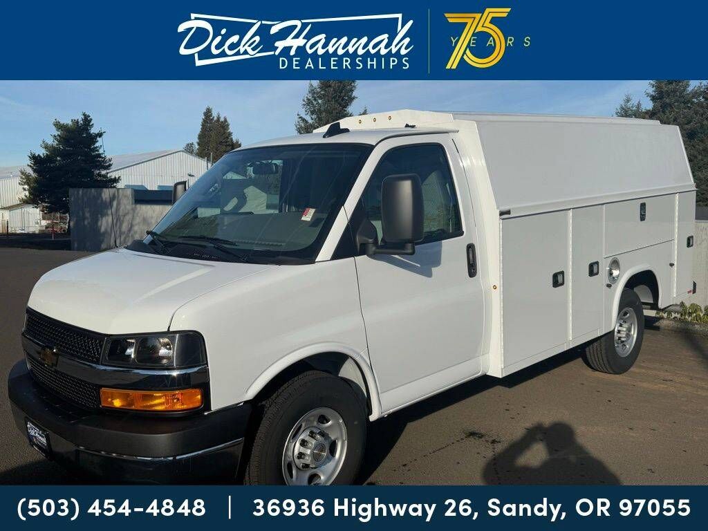 2024 CHEVROLET Express