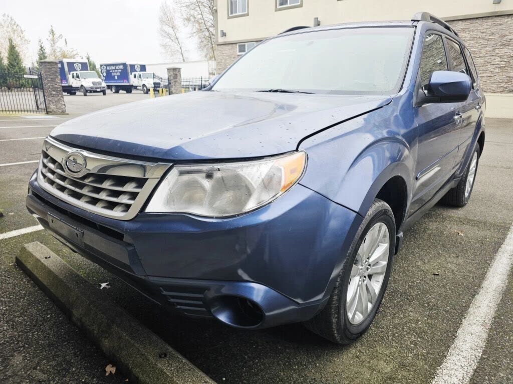 2011 SUBARU Forester