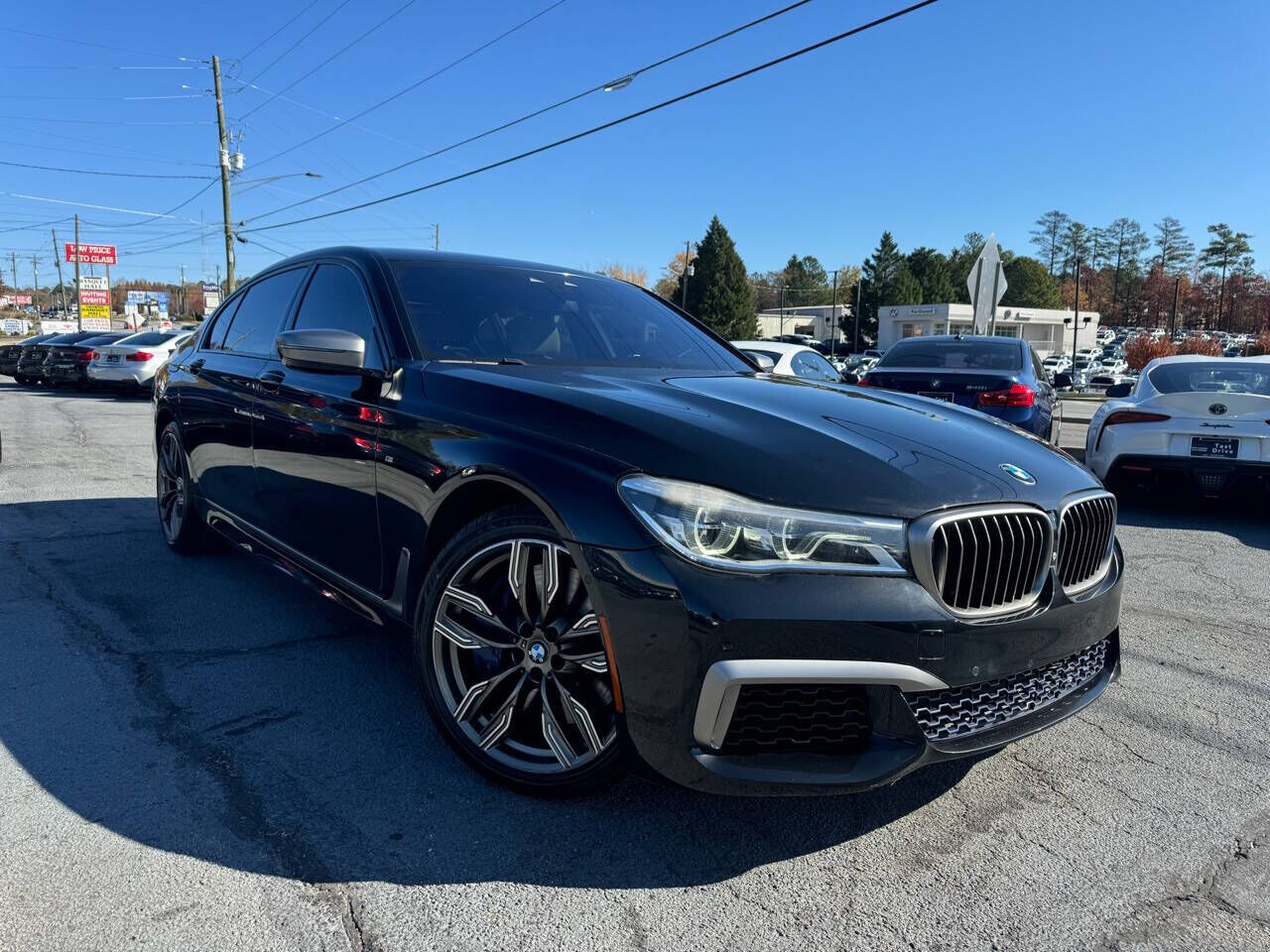 BMW M760i