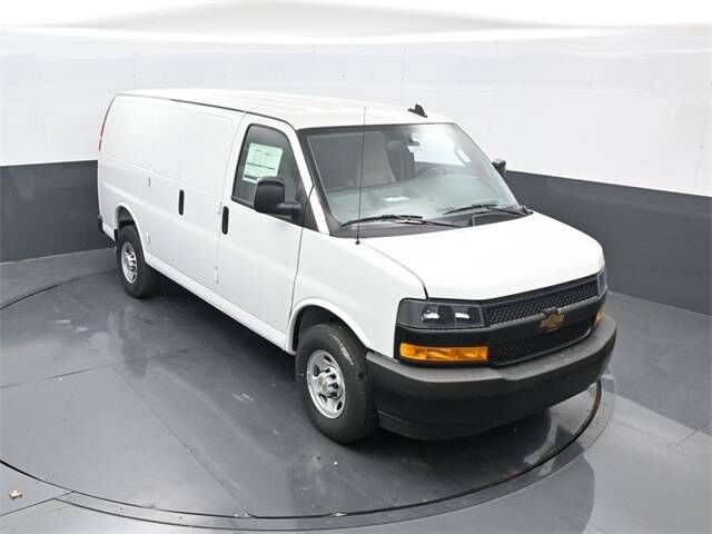 2025 CHEVROLET Express