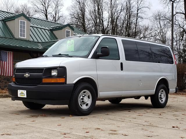 2017 CHEVROLET Express