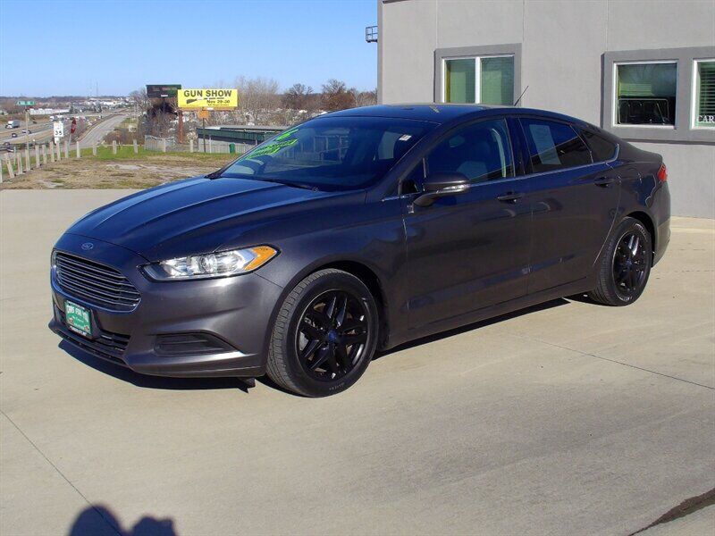 2016 FORD Fusion