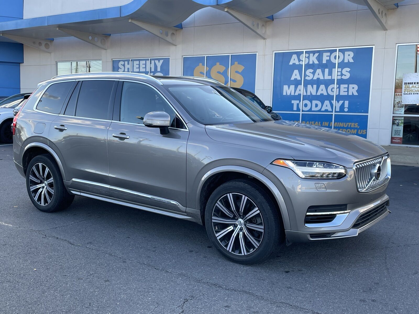 2021 VOLVO XC90