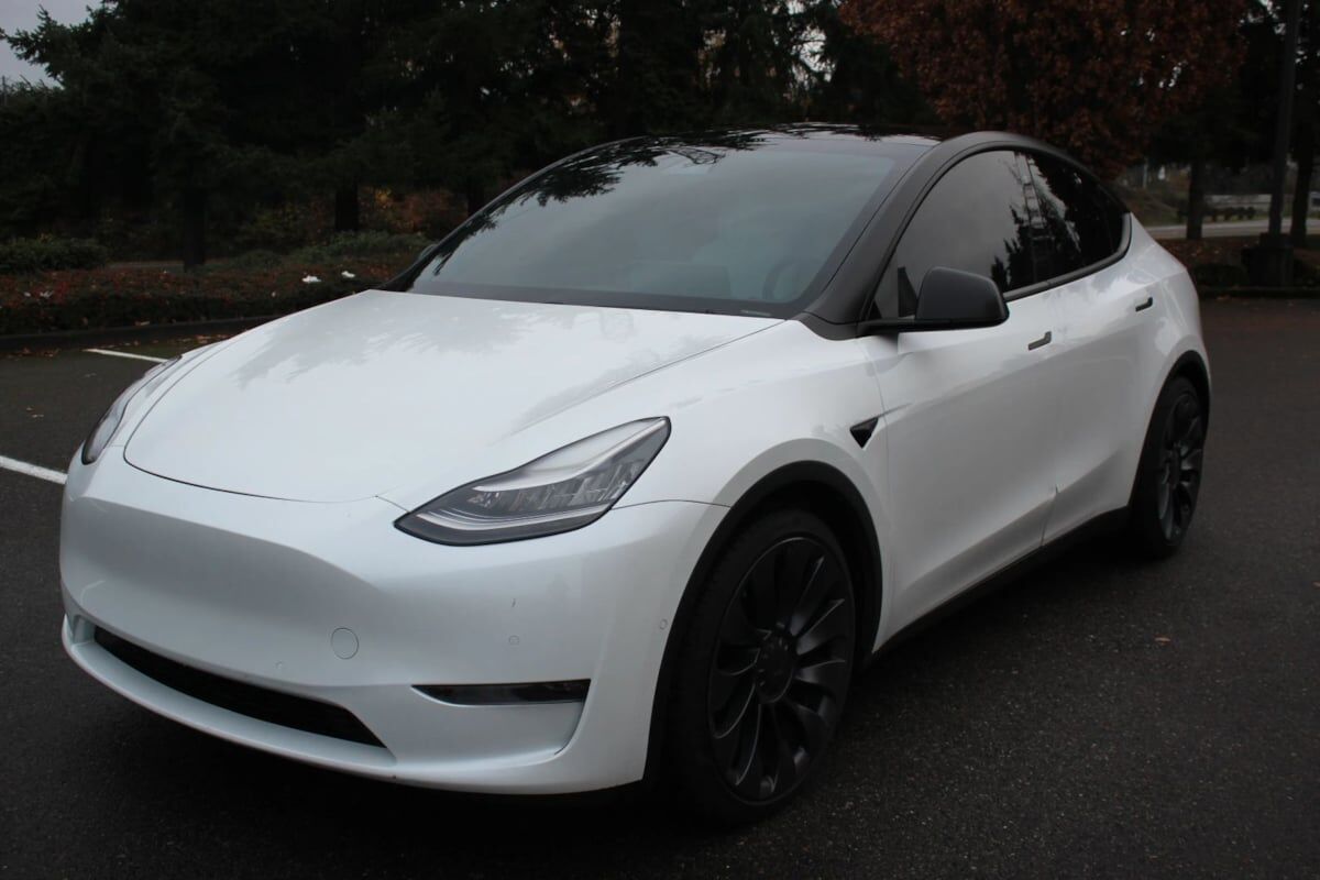 2020 TESLA Model Y